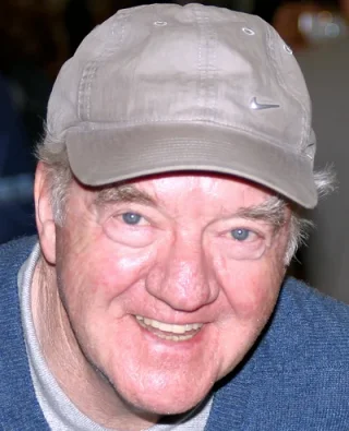 Richard Herd height profile photo
