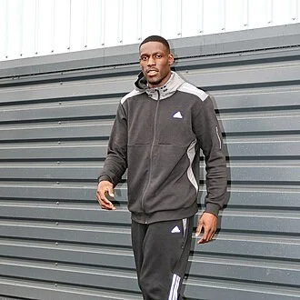Richard Riakporhe height profile photo