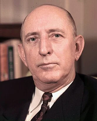 Richard Russell Jr. height profile photo