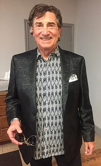 Richard Sterban height profile photo