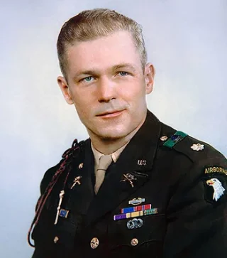 Richard Winters height profile photo