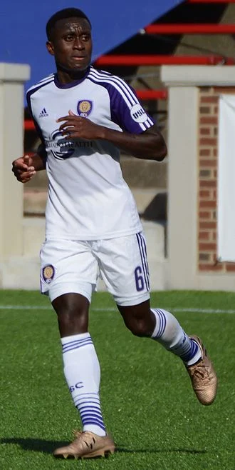 Richie Laryea height profile photo