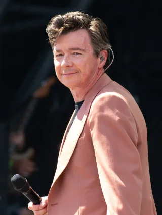 Rick Astley height profile photo