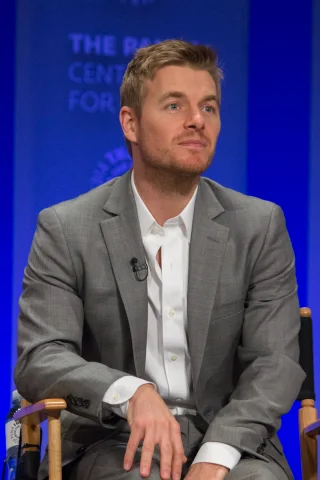 Rick Cosnett height profile photo