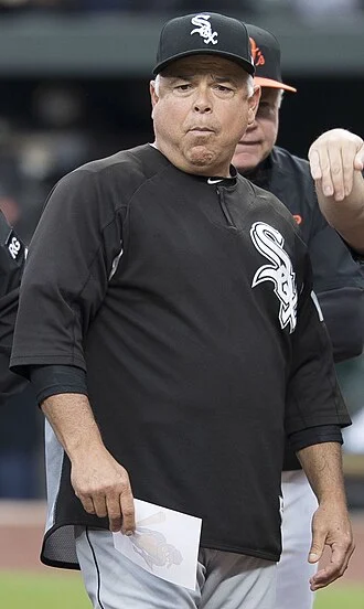 Rick Renteria height profile photo
