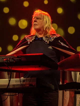 Rick Wakeman height profile photo