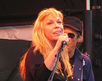 Rickie Lee Jones height profile photo