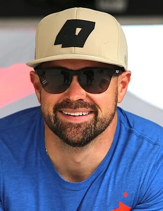 Ricky Stenhouse Jr. height profile photo