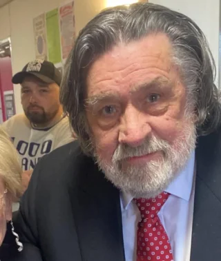 Ricky Tomlinson height profile photo