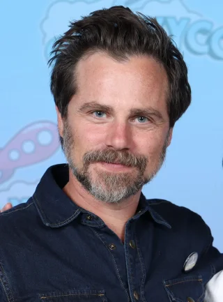 Rider Strong height profile photo