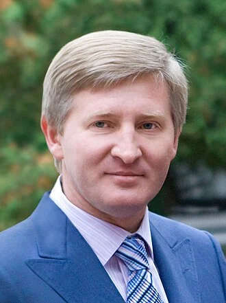 Rinat Akhmetov height profile photo