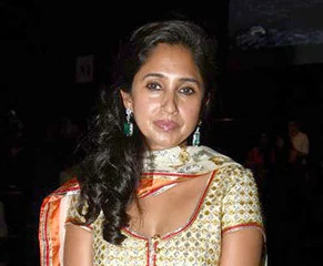 Rinke Khanna height profile photo