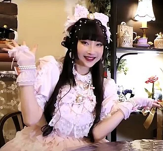 RinRin Doll height profile photo