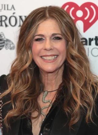Rita Wilson height profile photo
