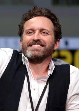 Rob Benedict height profile photo