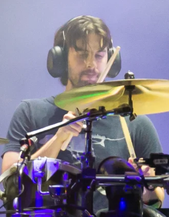 Rob Bourdon height profile photo