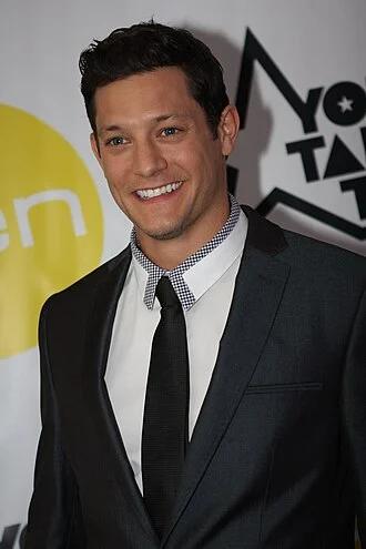 Rob Mills height profile photo