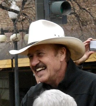 Rob Quist height profile photo
