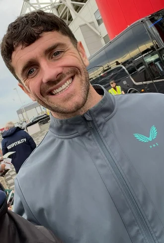 Robbie Brady height profile photo