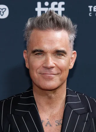 Robbie Williams height profile photo