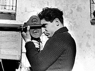 Robert Capa height profile photo