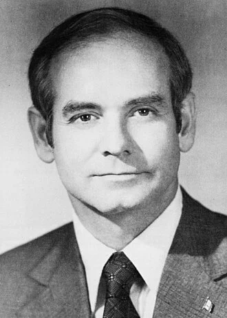 Robert D. Ray height profile photo