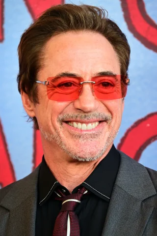 Robert Downey Jr. height profile photo