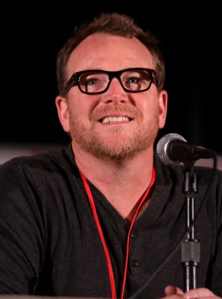 Robert Duncan McNeill height profile photo