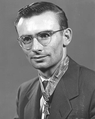 Robert E. Simanek height profile photo