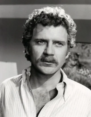 Robert Foxworth height profile photo