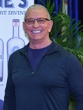 Robert Irvine height profile photo