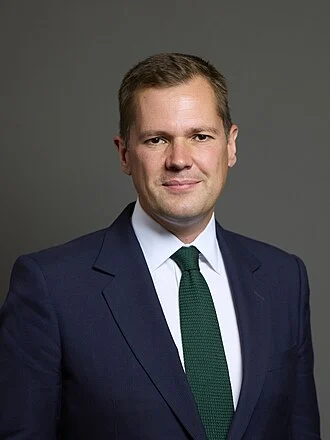 Robert Jenrick height profile photo