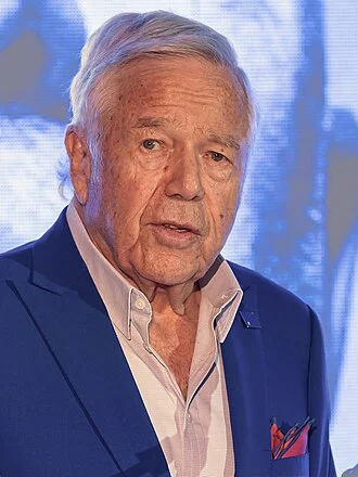 Robert Kraft height profile photo
