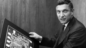 Robert Noyce height profile photo