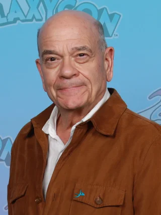 Robert Picardo height profile photo