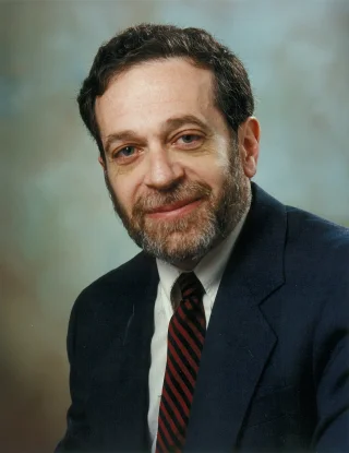 Robert Reich height profile photo