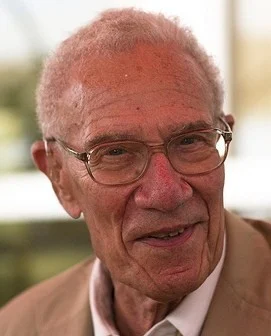 Robert Solow height profile photo