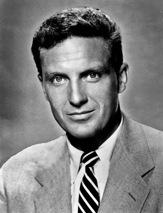 Robert Stack height profile photo