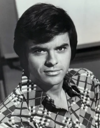 Robert Urich height profile photo