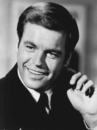 Robert Wagner height profile photo