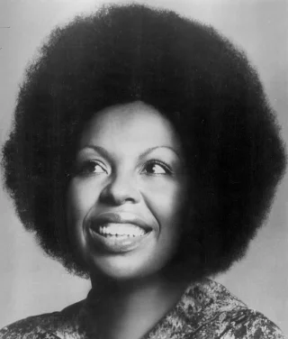 Roberta Flack height profile photo