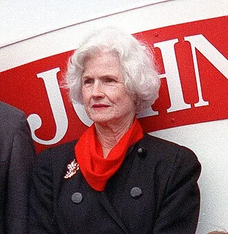 Roberta McCain height profile photo