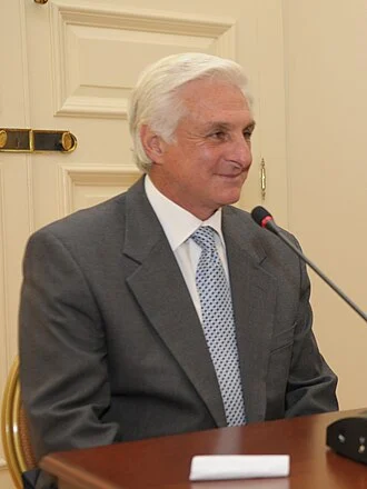 Roberto Canessa height profile photo