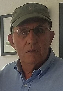 Roberto Escobar height profile photo