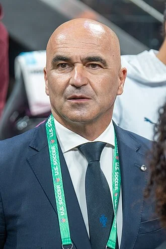 Roberto Martínez height profile photo