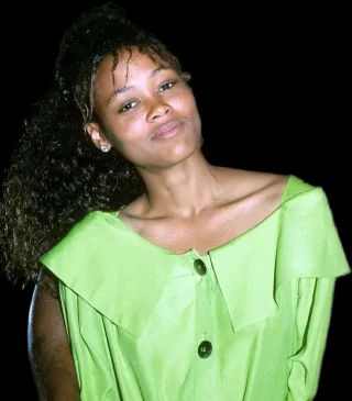 Robin Givens height profile photo
