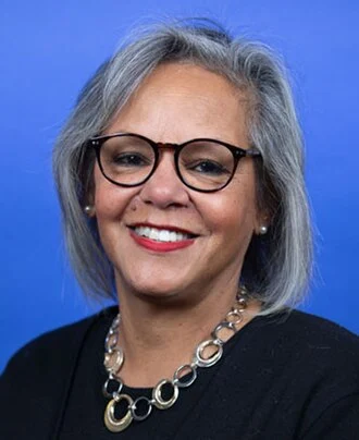 Robin Kelly height profile photo