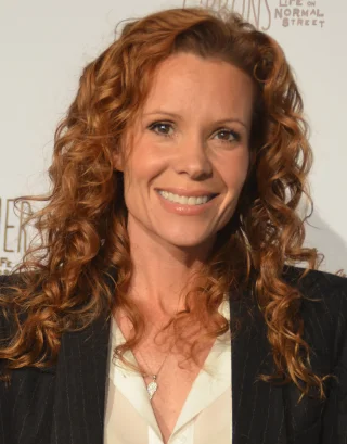 Robyn Lively height profile photo