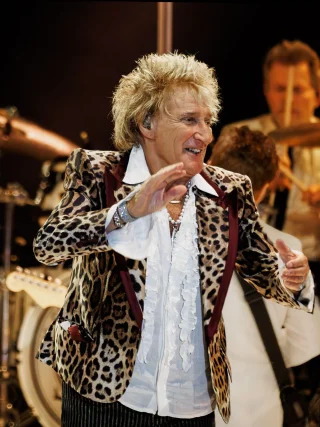 Rod Stewart height profile photo