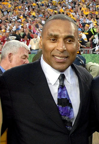Roger Craig (American football) height profile photo